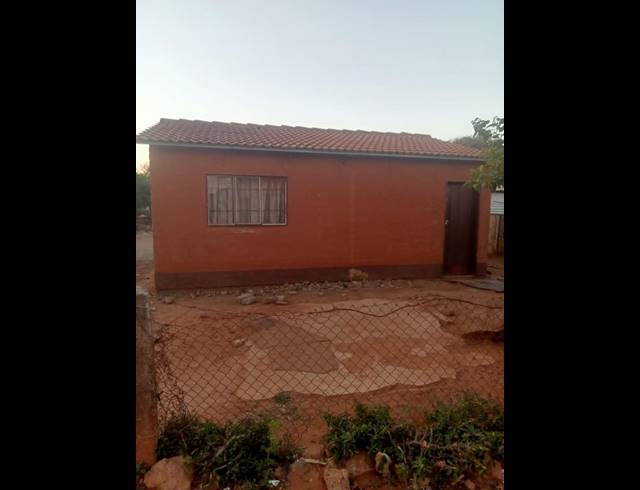 2 BEDROOM HOUSE FOR SALE IN SOSHANGUVE SOUTH
